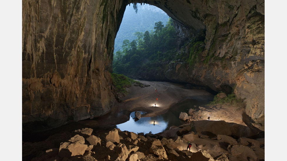 Fotógrafo registra maior caverna do mundo no Vietnã